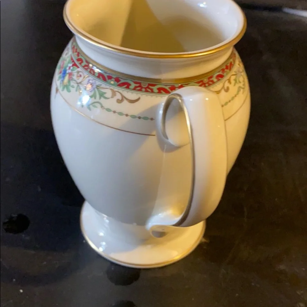 Mikasa Parisian Grove 4-3/8” Gold Rimmed Creamer‎
